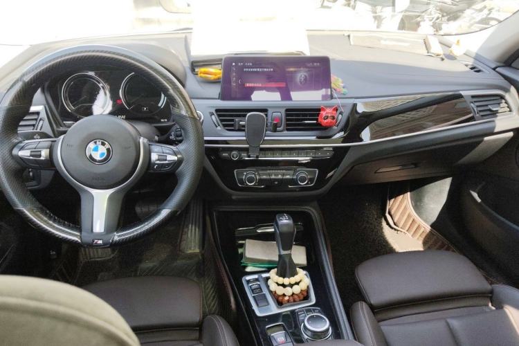 Used BMW 1 Series 2019 118i M Sport Package Center Console