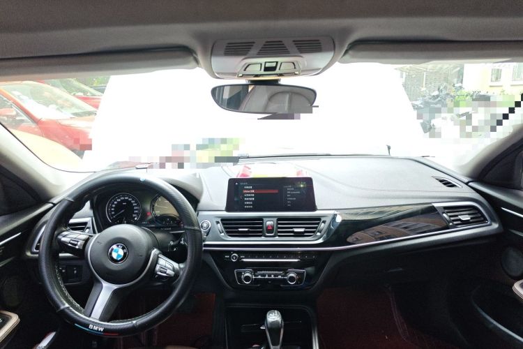 Used BMW 1 Series 2019 118i M Sport Package Center Console