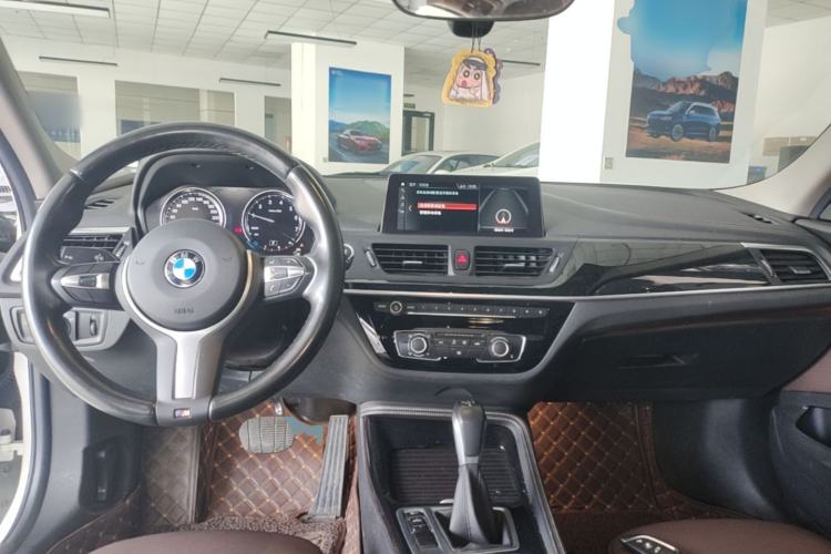 Used BMW 1 Series 2019 118i M Sport Package Center Console