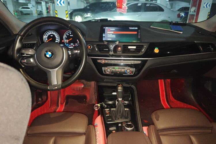 Used BMW 1 Series 2019 118i M Sport Package Center Console
