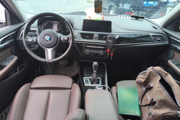 Used BMW 1 Series 2019 118i M Sport Package Center Console
