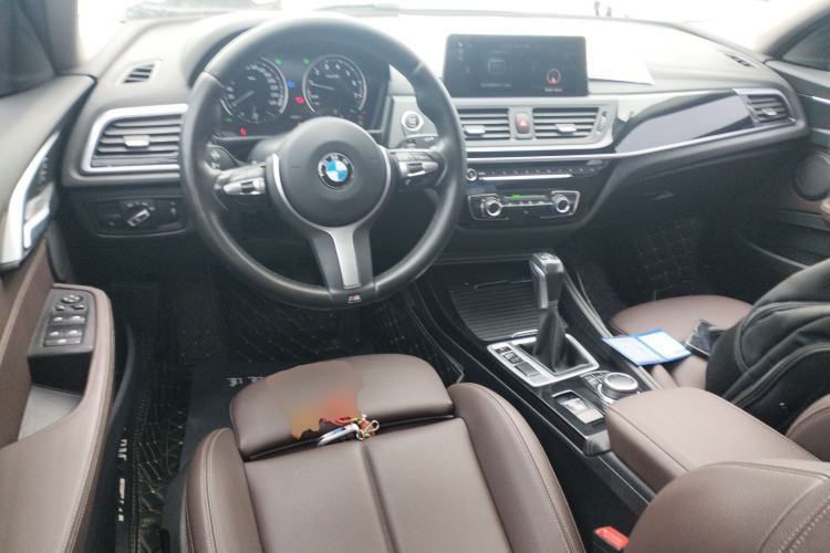 Used BMW 1 Series 2019 118i M Sport Package Center Console