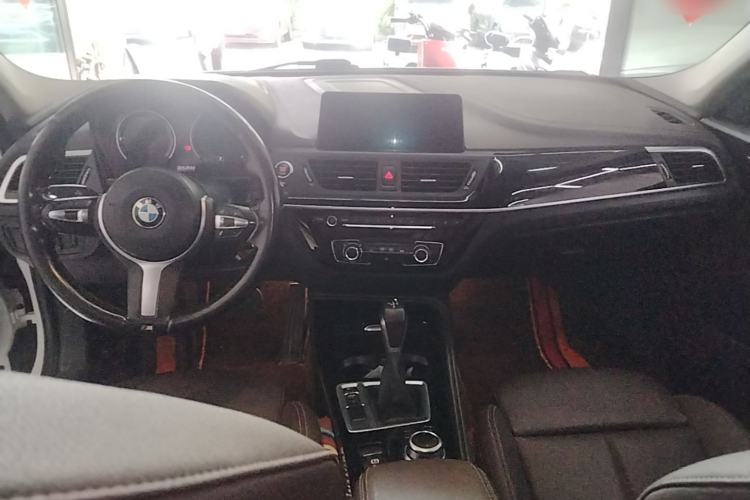Used BMW 1 Series 2019 118i M Sport Package Center Console