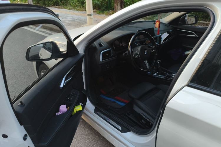 Used BMW 1 Series 2019 118i M Sport Package Driver Seat