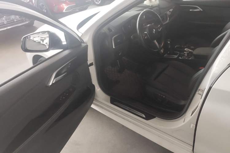Used BMW 1 Series 2019 118i M Sport Package Driver Seat