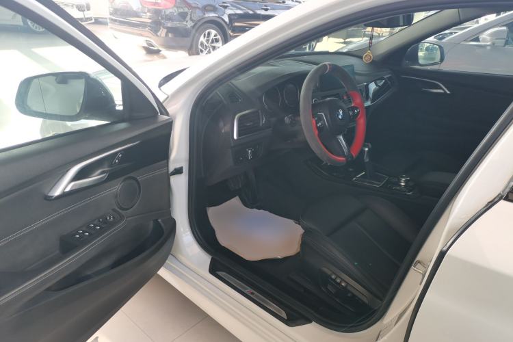 Used BMW 1 Series 2019 118i M Sport Package Driver Seat
