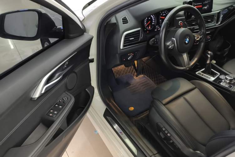 Used BMW 1 Series 2019 118i M Sport Package Driver Seat