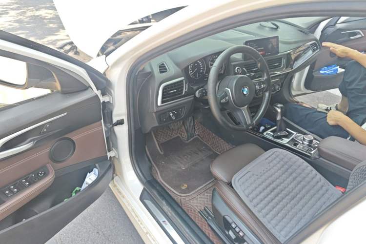 Used BMW 1 Series 2019 118i M Sport Package Driver Seat