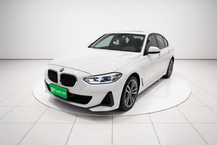 Ojetý BMW 1 Series 2019 120i Leading Model M Sport Package Guazi used car, China used car export, Used car for sale, Used cars, Cheapest cars for sale