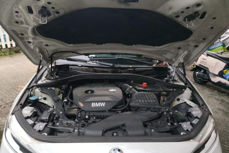 Used BMW 1 Series 2019 118i M Sport Package Engine Bay