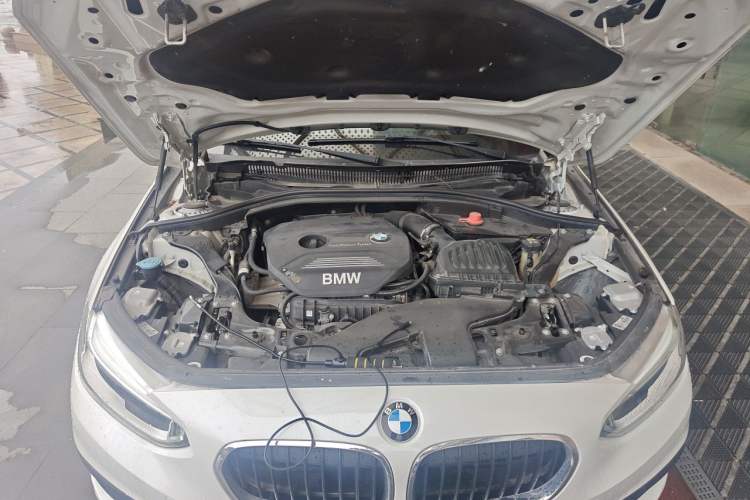 Used BMW 1 Series 2019 118i Fashion Model Engine Bay