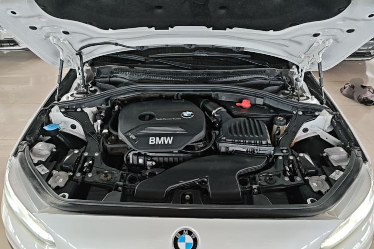Used BMW 1 Series 2019 118i Fashion Model Engine Bay