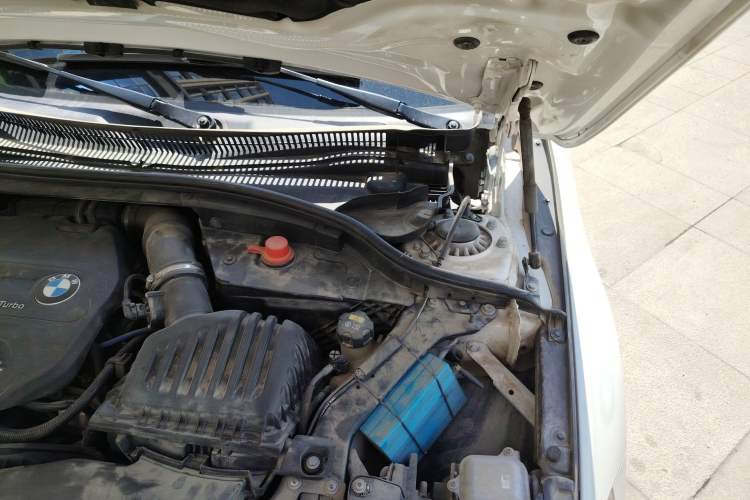 Used BMW 1 Series 2019 118i M Sport Package Engine Bay Left