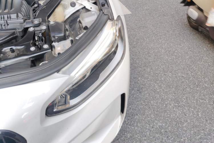 Used BMW 1 Series 2019 120i Leading Model M Sport Package Engine Bay Left