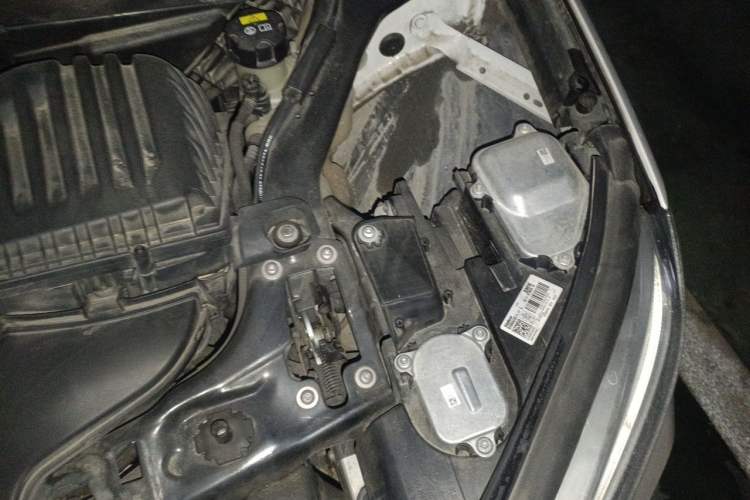 Used BMW 1 Series 2019 118i M Sport Package Engine Bay Left