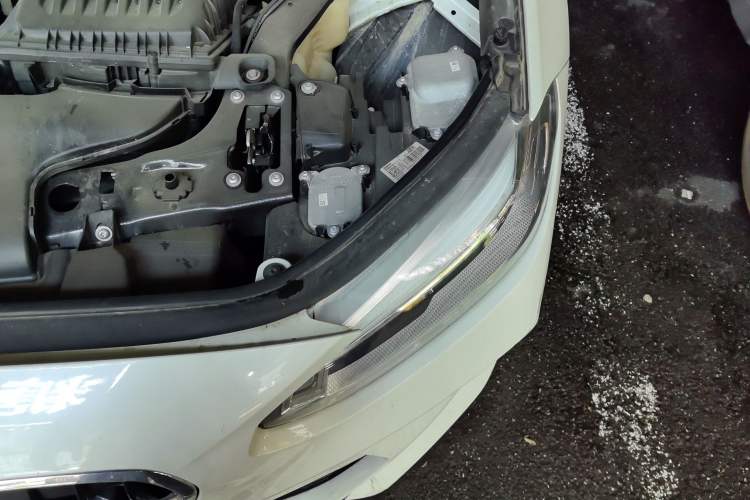 Used BMW 1 Series 2019 118i M Sport Package Engine Bay Left