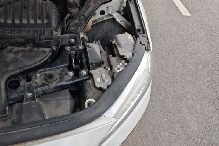 Used BMW 1 Series 2019 118i Fashion Model Engine Bay Left