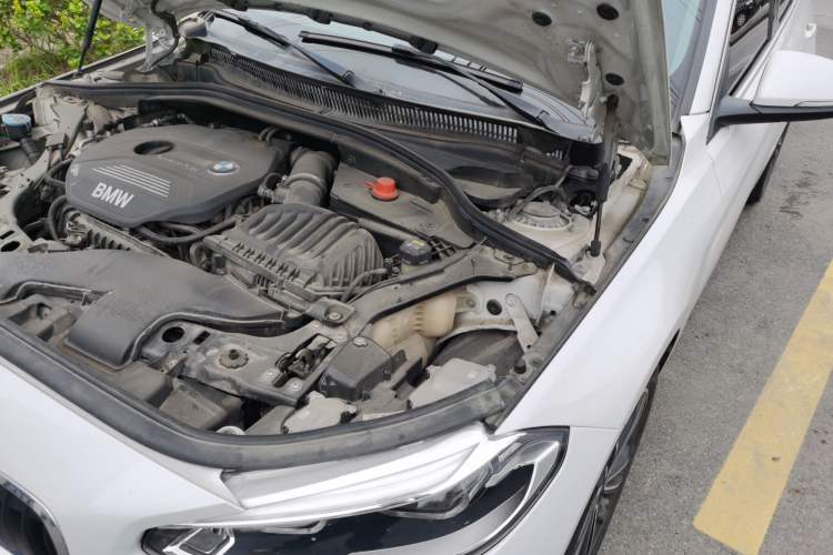 Used BMW 1 Series 2019 118i Fashion Model Engine Bay Left
