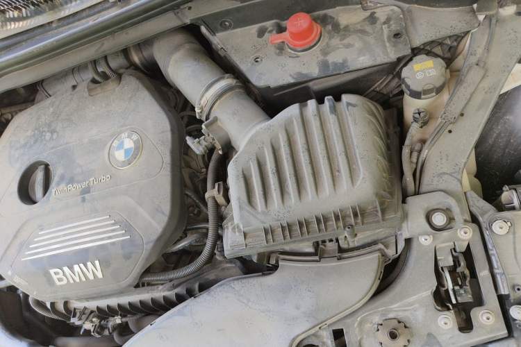 Used BMW 1 Series 2019 118i Fashion Model Engine Bay Left