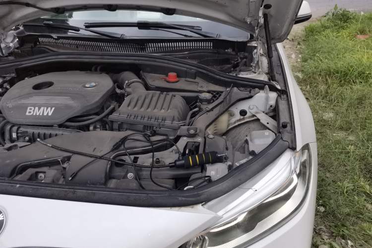 Used BMW 1 Series 2019 118i Fashion Model Engine Bay Left