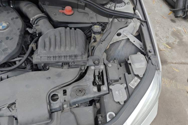 Used BMW 1 Series 2019 120i M Sport Package Engine Bay Left