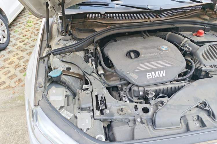 Used BMW 1 Series 2019 118i M Sport Package Engine Bay Right