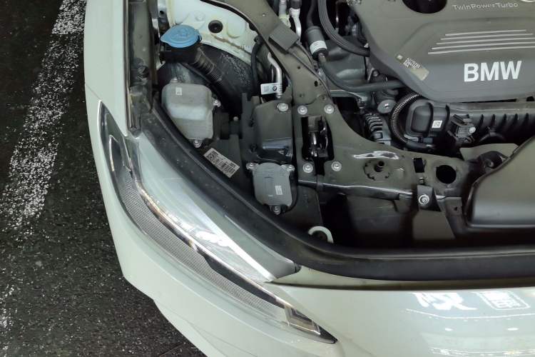 Used BMW 1 Series 2019 118i M Sport Package Engine Bay Right