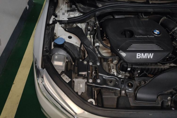 Used BMW 1 Series 2019 118i Fashion Model Engine Bay Right
