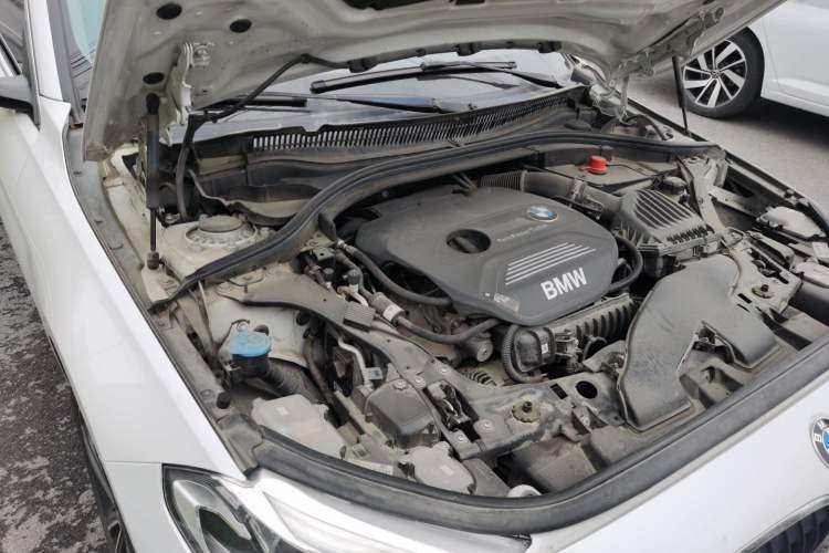 Used BMW 1 Series 2019 118i Fashion Model Engine Bay Right