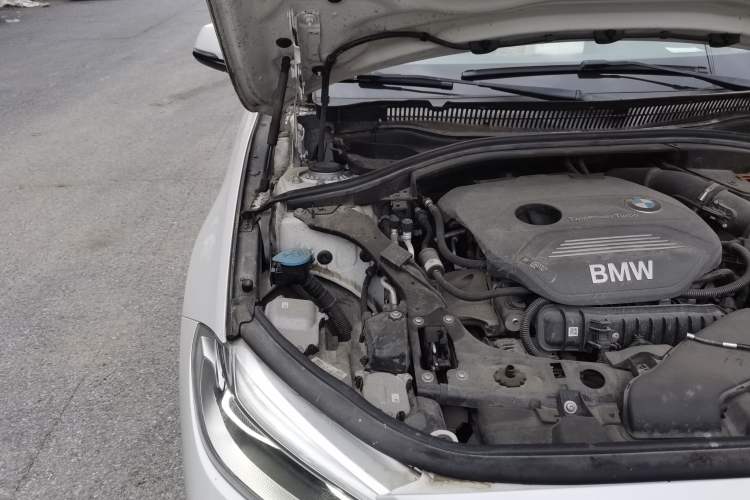 Used BMW 1 Series 2019 118i Fashion Model Engine Bay Right