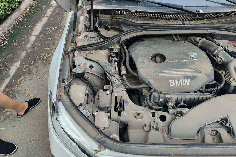 Used BMW 1 Series 2019 118i M Sport Package Engine Bay Right