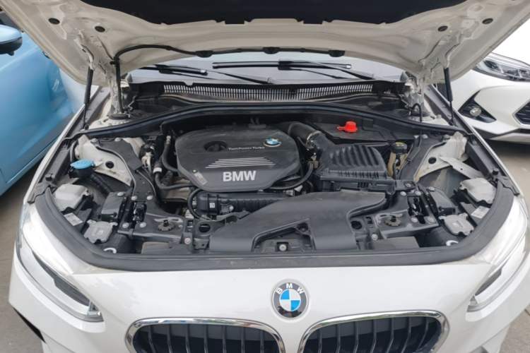 Used BMW 1 Series 2019 118i M Sport Package Engine Bay