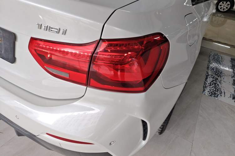 Used BMW 1 Series 2019 118i M Sport Package Exterior 2