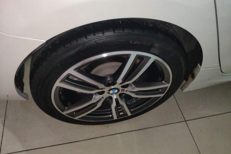 Used BMW 1 Series 2019 120i Leading Model M Sport Package Exterior 2