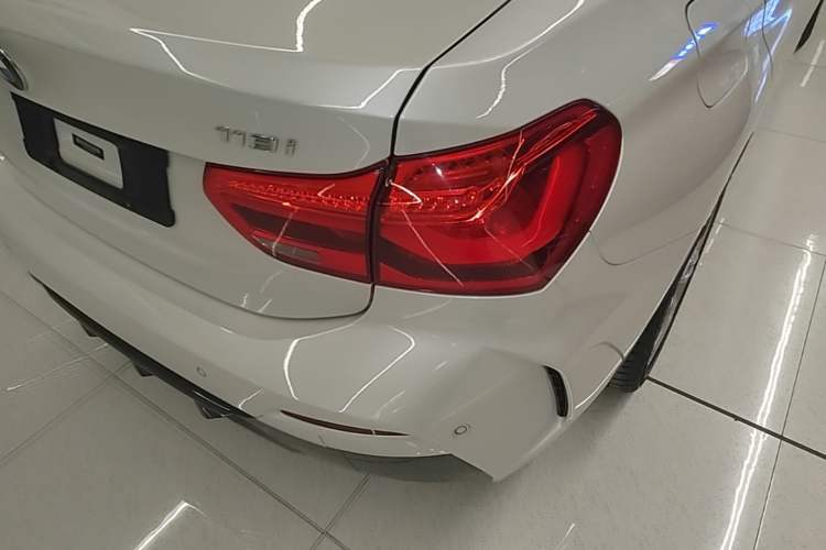 Used BMW 1 Series 2019 118i M Sport Package Exterior 3