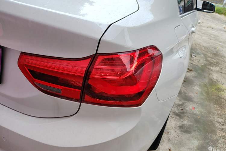 Used BMW 1 Series 2019 118i Fashion Model Exterior 3