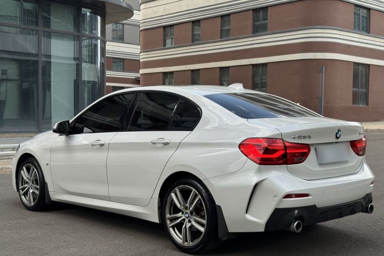 Used BMW 1 Series 2019 120i Leading Model M Sport Package Exterior 5