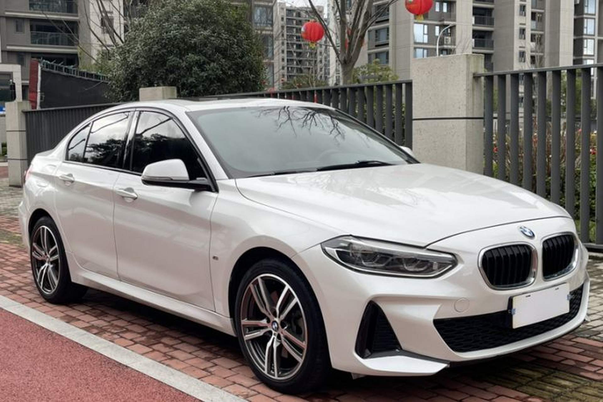 Used BMW 1 Series 2019 120i Leading Model M Sport Package Exterior 5