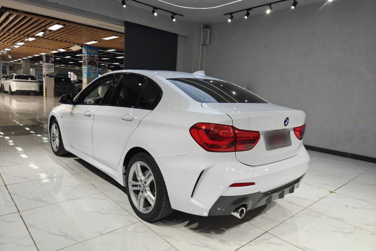 Used BMW 1 Series 2019 118i M Sport Package Exterior 6