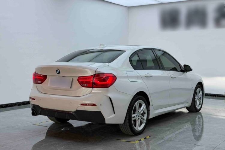 Used BMW 1 Series 2019 118i M Sport Package Exterior 6