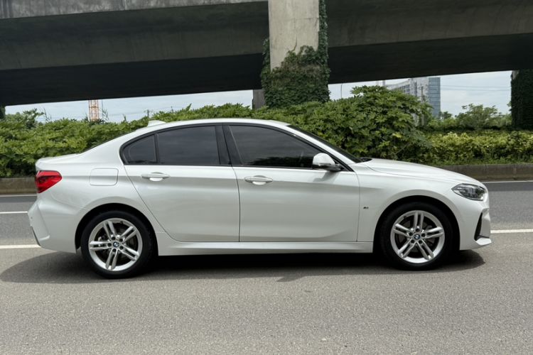 Used BMW 1 Series 2019 118i M Sport Package Exterior 6