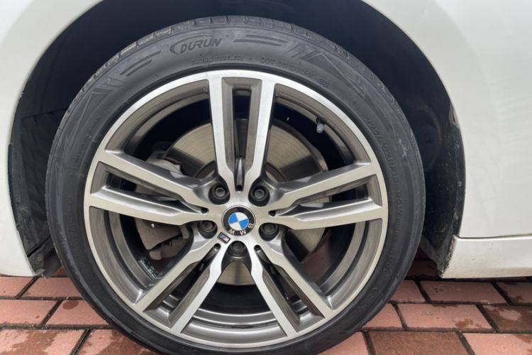 Used BMW 1 Series 2019 120i Leading Model M Sport Package Exterior 7