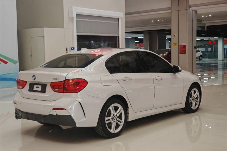 Used BMW 1 Series 2019 118i M Sport Package Exterior 8