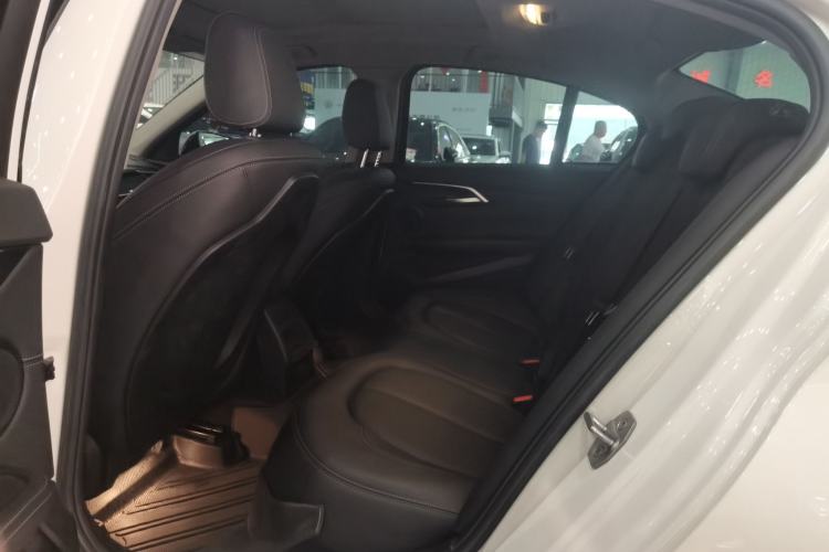 Used BMW 1 Series 2019 118i M Sport Package Exterior 8