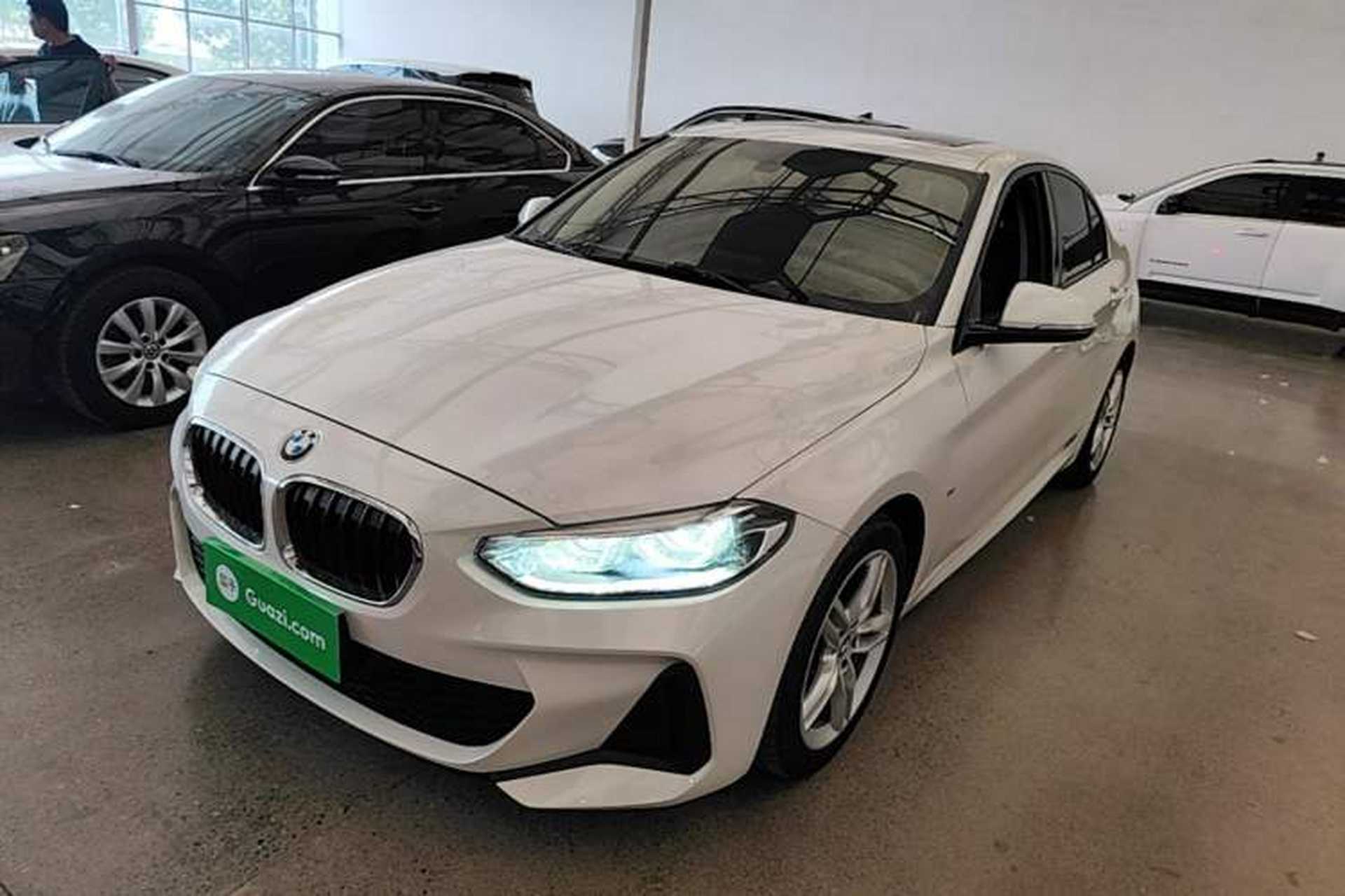 Used BMW 1 Series 2019 118i M Sport Package Front Left 45 Deg