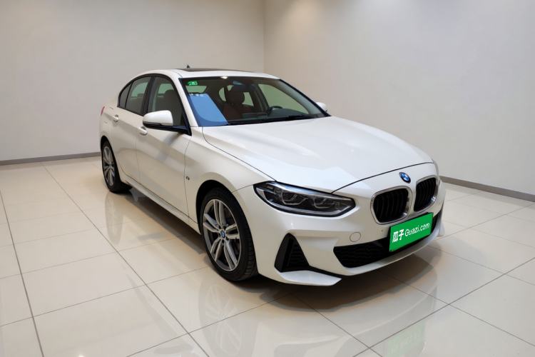 Used BMW 1 Series 2019 120i Leading Model M Sport Package Front Right 45 Deg