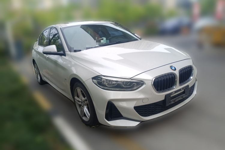 Used BMW 1 Series 2019 118i M Sport Package Front Right 45 Deg