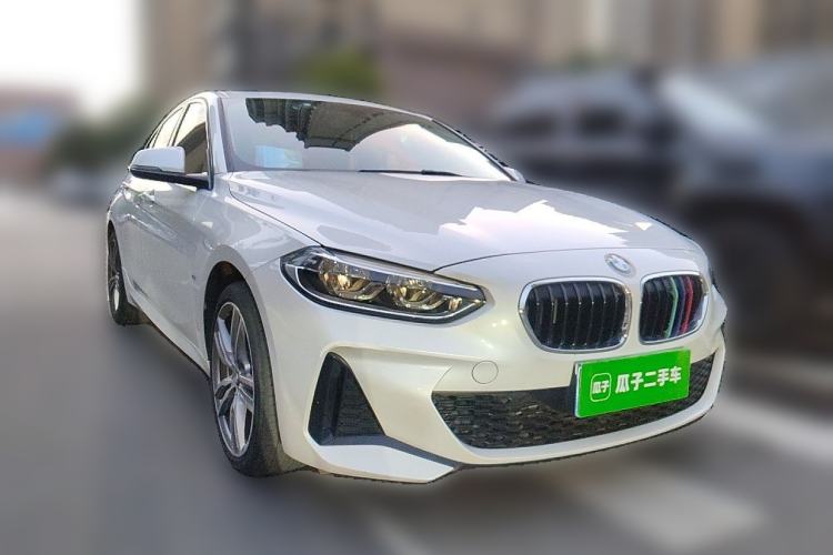 Used BMW 1 Series 2019 120i Leading Model M Sport Package Front Right 45 Deg