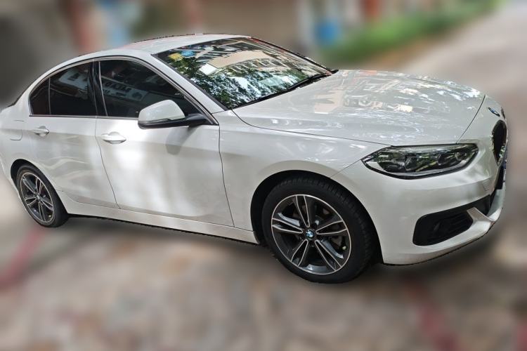 Used BMW 1 Series 2019 118i Fashion Model Front Right 45 Deg