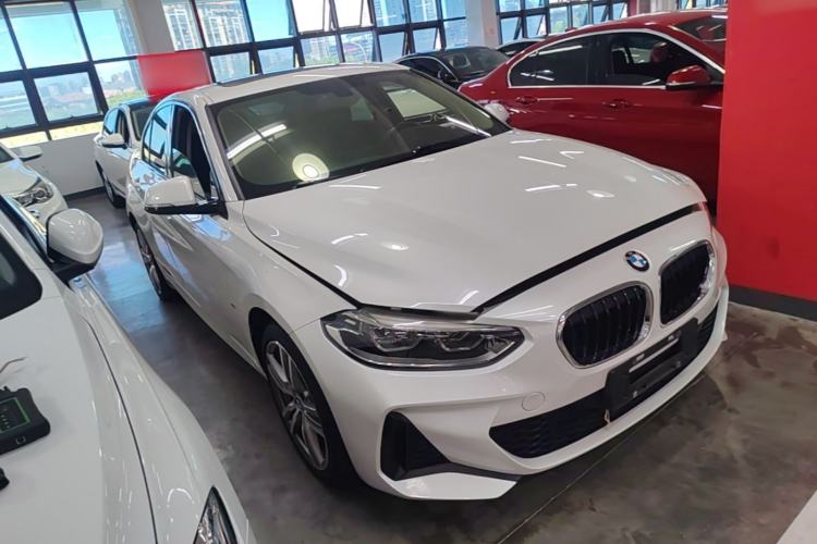 Used BMW 1 Series 2019 120i Leading Model M Sport Package Front Right 45 Deg